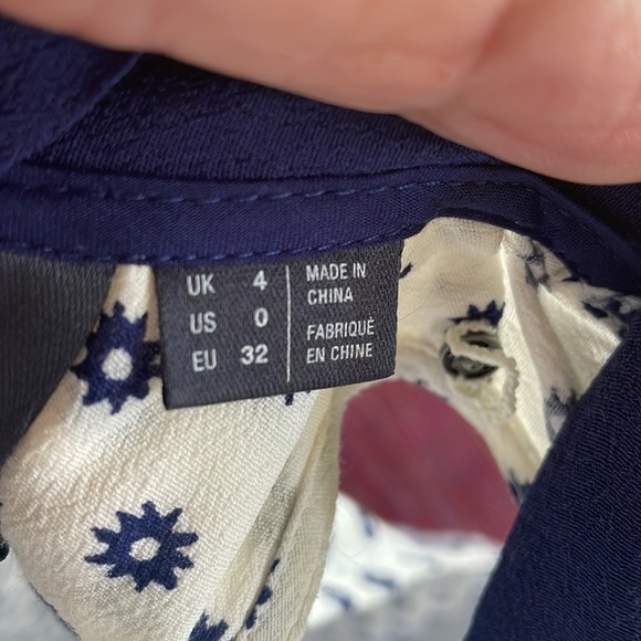 MAEVE by ANTHROPOLOGIE Sleeveless Bow Blouse Excellent Condition - Picture 10 of 14